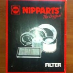 Родная коробка воздушного фильтра Nipparts немного изменилась, хотя стиль сохранён.